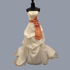 Emerald Bridal 6128 Wedding Gown Size 6 Strapless Ivory Rust Sash Organza Train